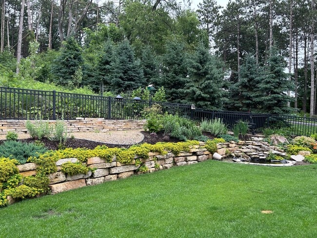 Building Photo - Luxury 5BR Home with Sport Court in Eastbr...