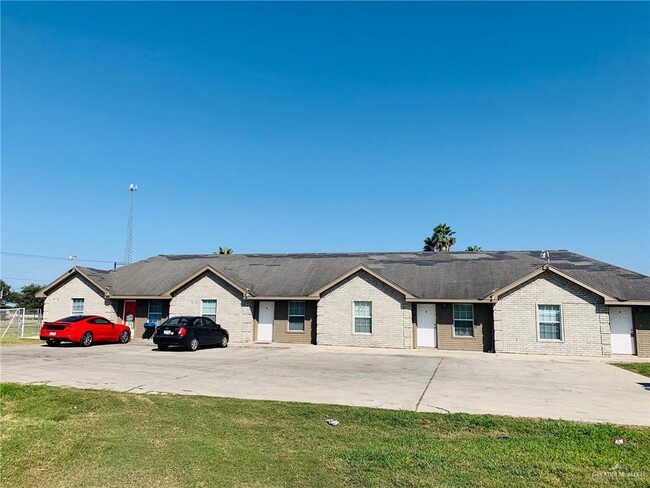 Building Photo - 8604 N La Homa Rd