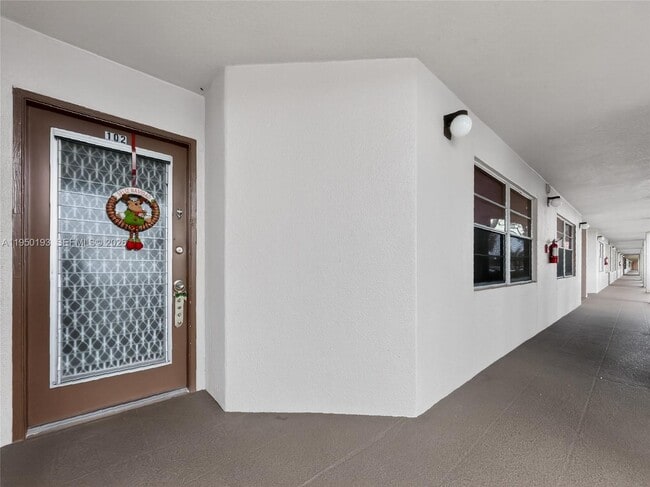 Foto del edificio - 1000 SW 125th Ave