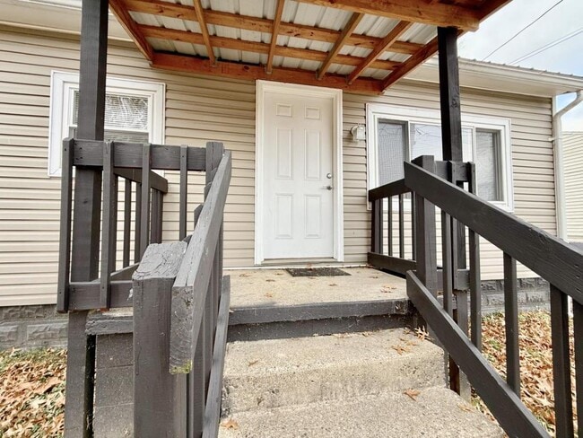 Building Photo - 2609 Bartlett St