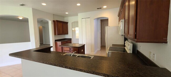 Building Photo - 4080 Navigator Way