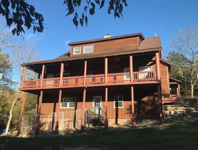 Building Photo - 119 Appaloosa Dr