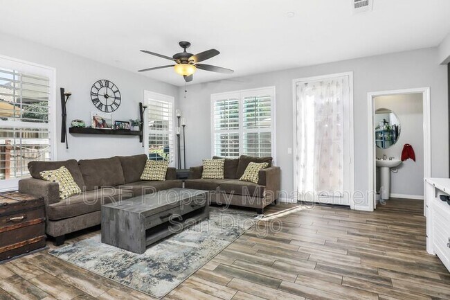 Building Photo - 1582 Chert Dr