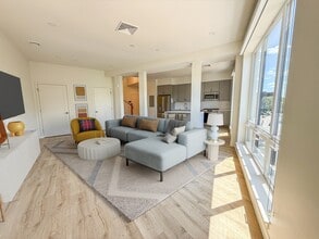 Building Photo - 500 Talbot Ave