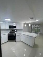 Building Photo - 8225 Lake Dr
