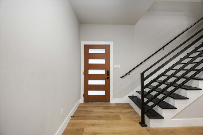 Foto del edificio - 2409 Dolly Wright St