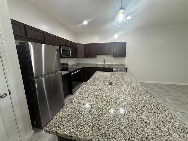 Foto del edificio - 24484 Zephyr Ct