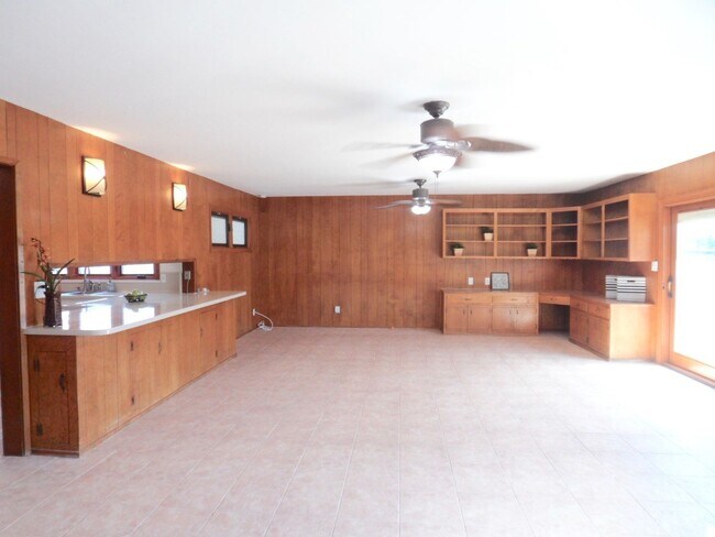 Foto del edificio - LARGE 3bd 2ba Home in Talmadge with fantas...