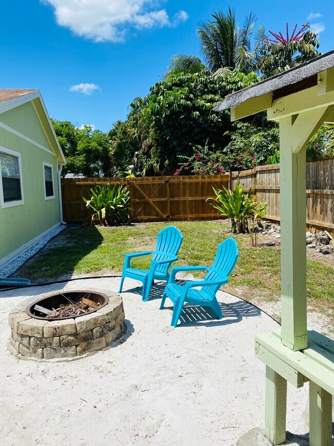 Building Photo - 9180 Banquet Way