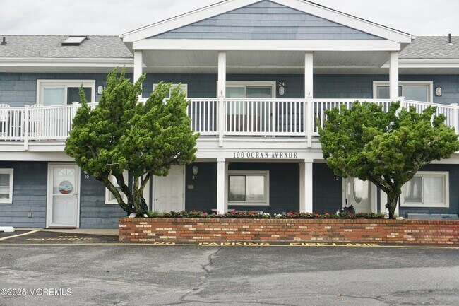 Foto del edificio - 100 Ocean Ave