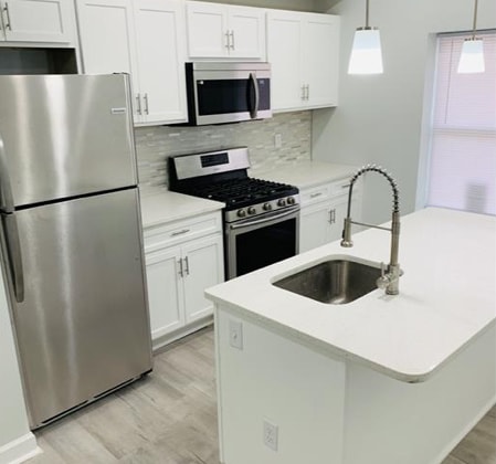 Foto principal - 820 N Lakewood Ave