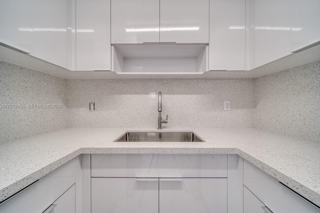 Foto del edificio - 7101 SW 89th Ct