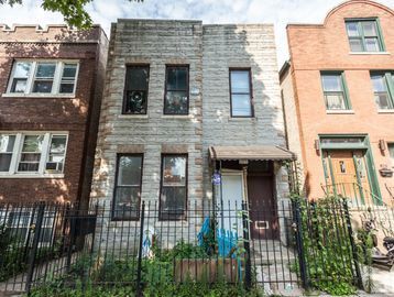 Primary Photo - 834 N Mozart St