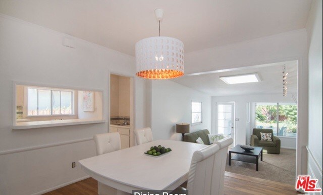 Foto del edificio - 4420 Katherine Ave