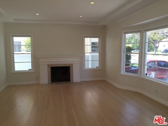 Building Photo - 2317 Veteran Ave