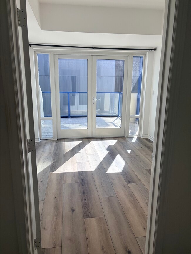 Building Photo - 875 G St