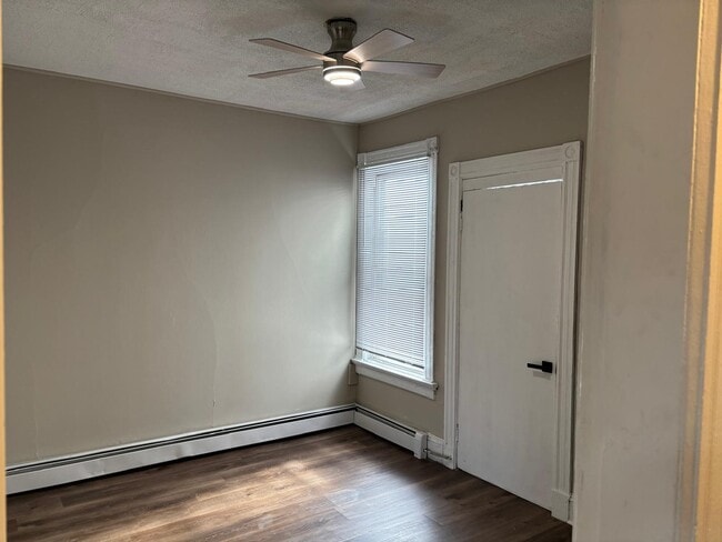 Foto del edificio - 633 Main St