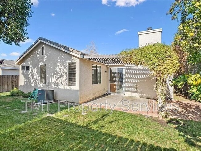 Foto del edificio - 3424 Babson Dr