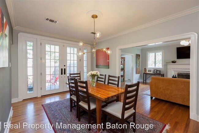 Building Photo - 3 br, 2.5 bath House - 4036 Palm St.