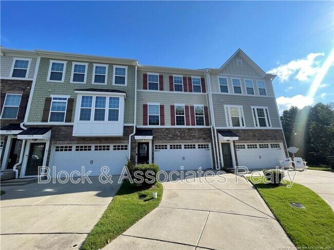 Photo - 1112 Boxcar Way House