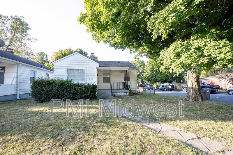 Foto principal - 4801 East 21st St