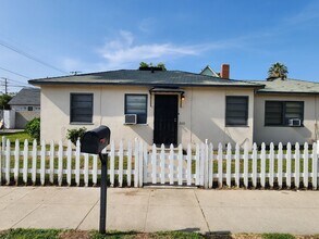 Building Photo - 1802 N Pershing Ave