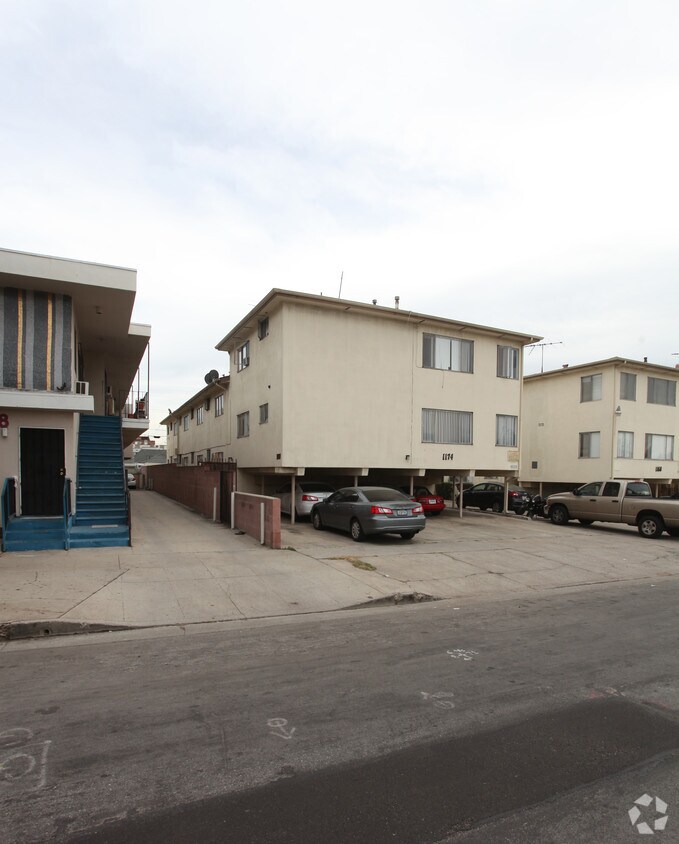 Building Photo - 1174 Heliotrope Dr