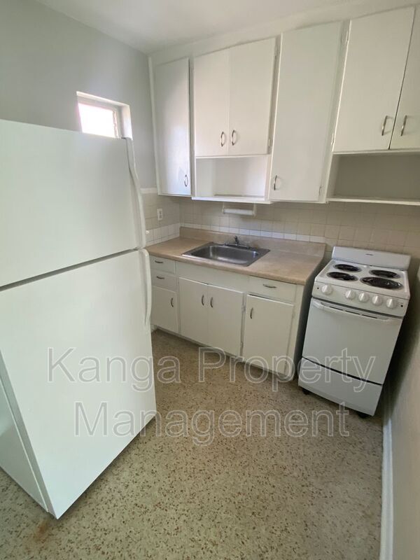 Building Photo - 711 Gotham Ct