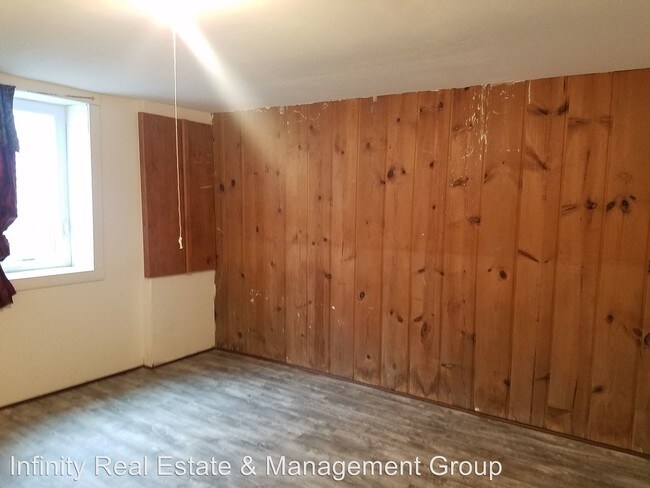 Foto del edificio - 618-618-1/2 10th St SE