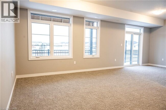 Building Photo - 142 Oat Ln