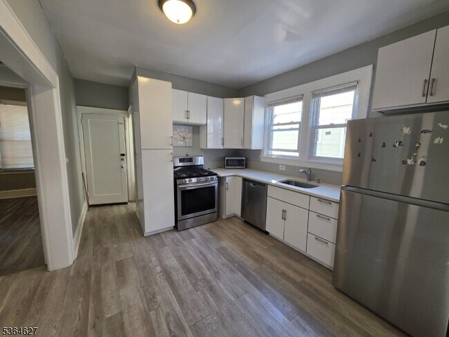 Foto del edificio - 67 Trimble Ave