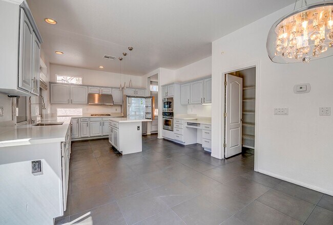 Building Photo - Status: Accepting Applications