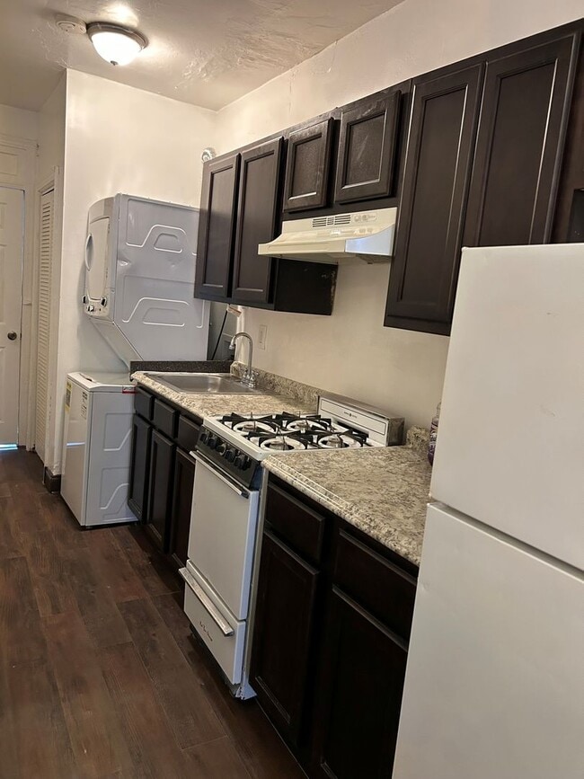 Building Photo - MINN1733