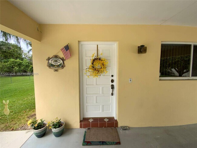 Foto del edificio - 8445 SW 4th St