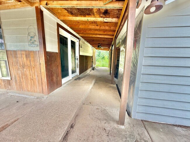 Foto del edificio - 15328 County Rd 1148
