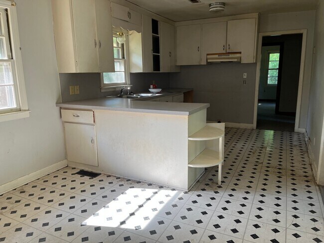 Foto del edificio - 5675 Old Thomasville Rd