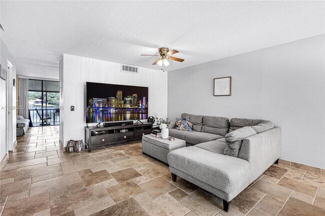 Foto del edificio - 1424 NW 113th Way