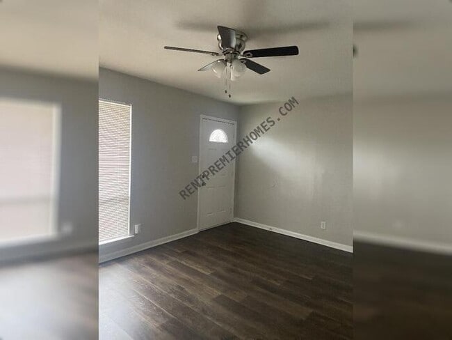 Building Photo - 6706 W Wakefield Dr