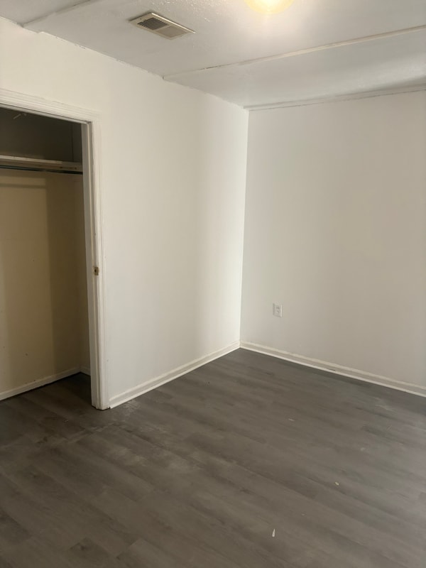 Building Photo - 223 E St