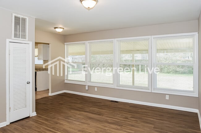 Building Photo - 3524 Flamingo Rd SW