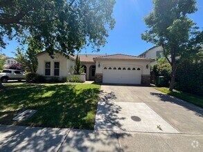 Building Photo - 9780 McKenna Dr