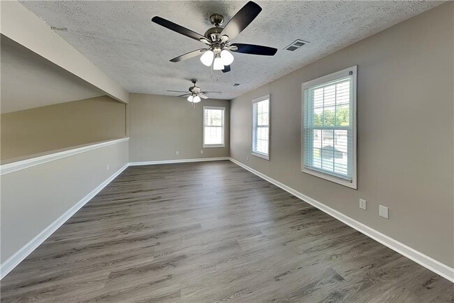 Foto del edificio - 1021 Orchard Mill Ln