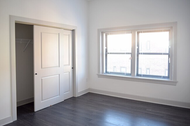 Interior Photo - The Newbern