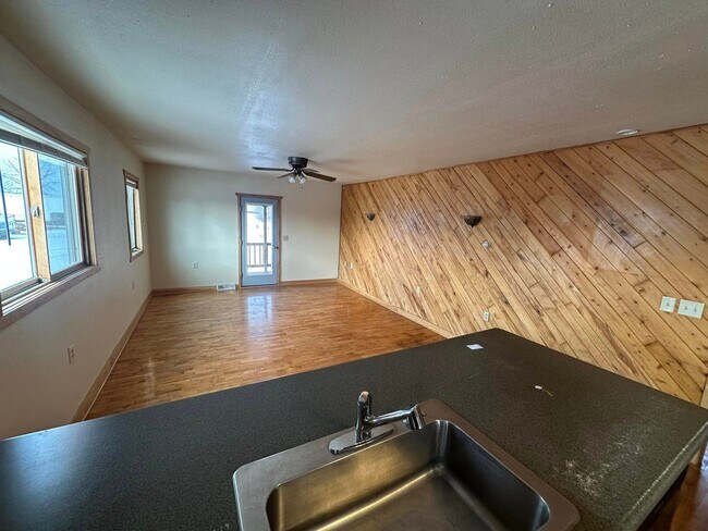 Foto del edificio - N10840 Brandy Creek Rd