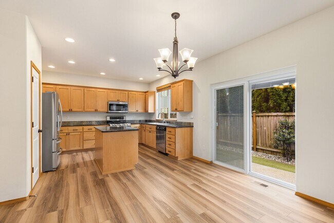 Building Photo - Well Maintained Bothell 4 Bedroom 2.5 Bath Home - Fantastic School District