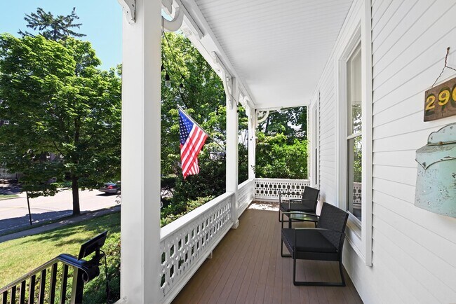 Building Photo - 290 Harrington Ave