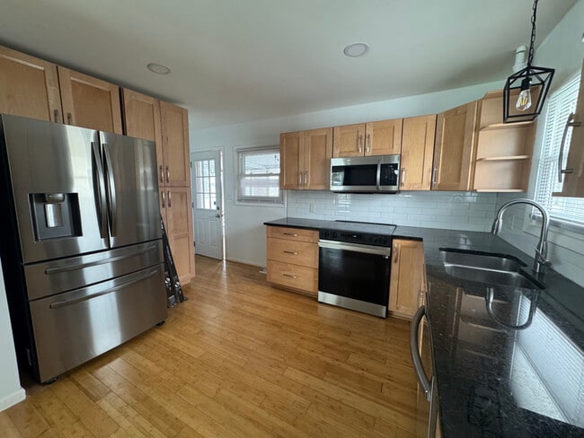 Foto del edificio - 2698 Shrewsbury Rd