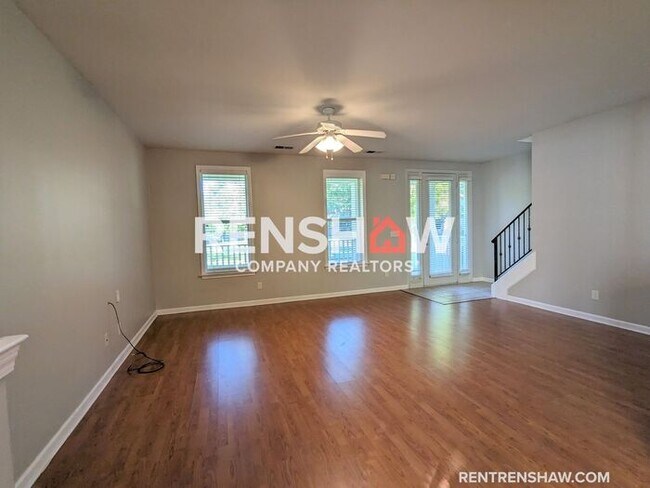 Building Photo - Charming 3/3.5 Mud Island Home Now Availab...