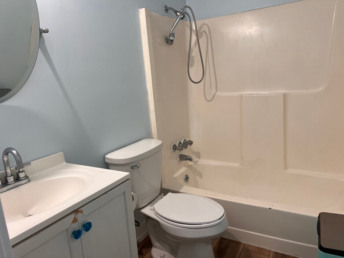 Foto principal - 3511 Kendale Dr