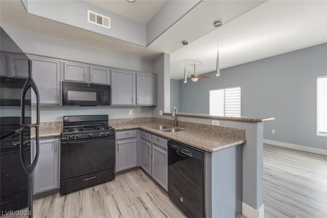 Building Photo - 3455 Cactus Shadow St